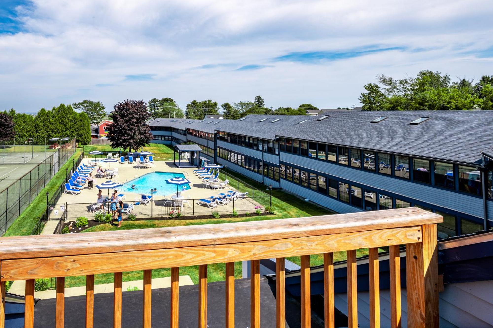 Nautical Mile Resort Wells Exterior foto